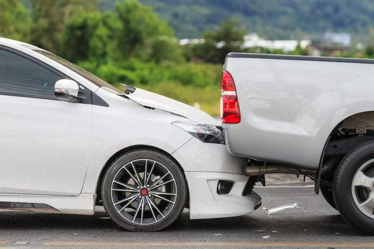 Kereta Kena Langgar Dari Belakang? Jangan Panik Dan Ikuti Langkah Ini