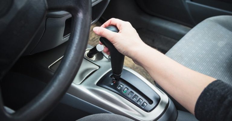 Masalah Gearbox Kereta: Tanda Gearbox Kereta Auto Rosak yang Perlu Anda Tahu